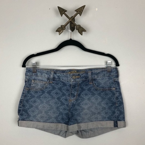women’s junior jean‎ shorts Sz 7 - Picture 1 of 4